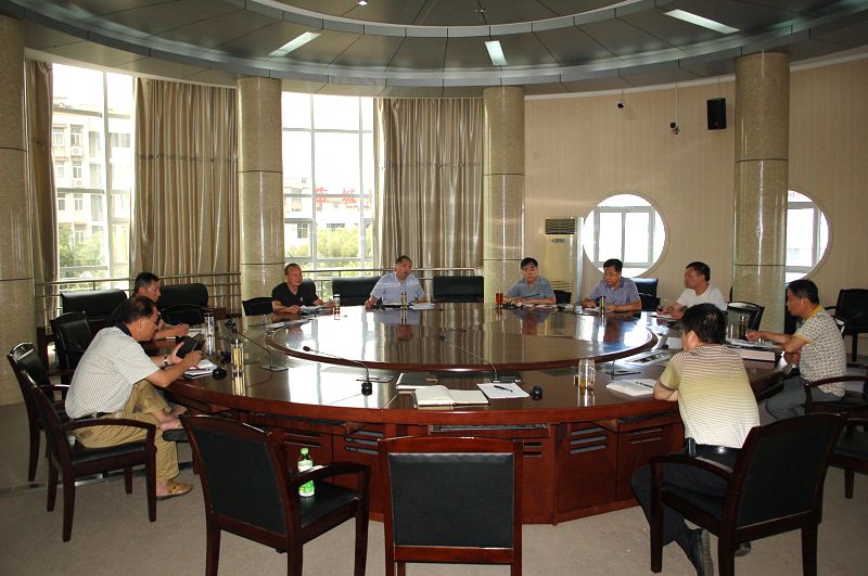 党组中心组学习会议.jpg